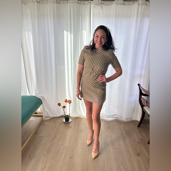 Meet your Posher, Mary - Picture 3 of 10